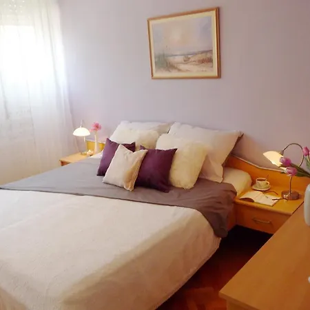 City Apartman *